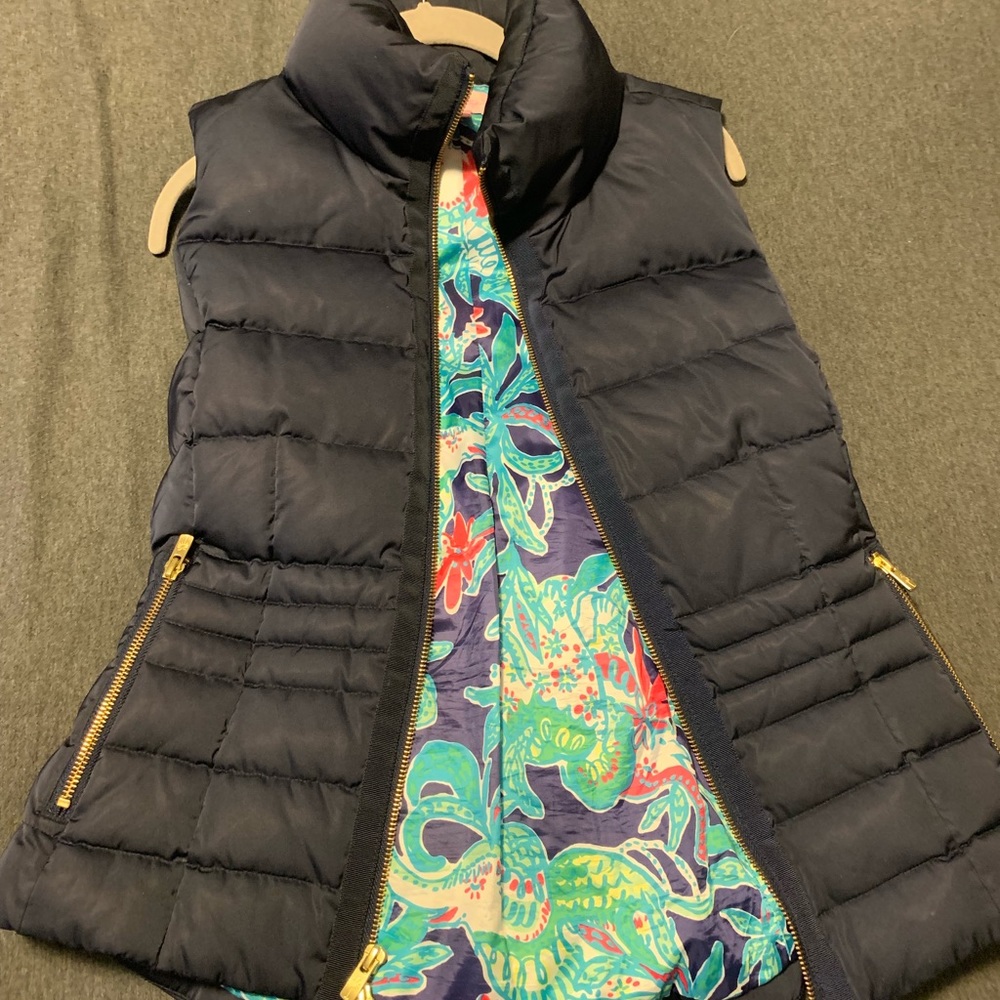 Lily Pulitzer Syd Down Puffer Vest in Navy Sz M